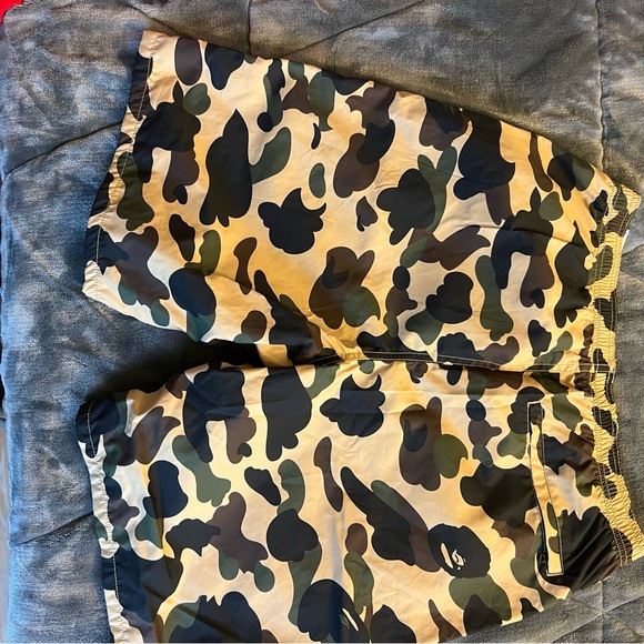Bape swim trunks size large - Picture 2 of 4